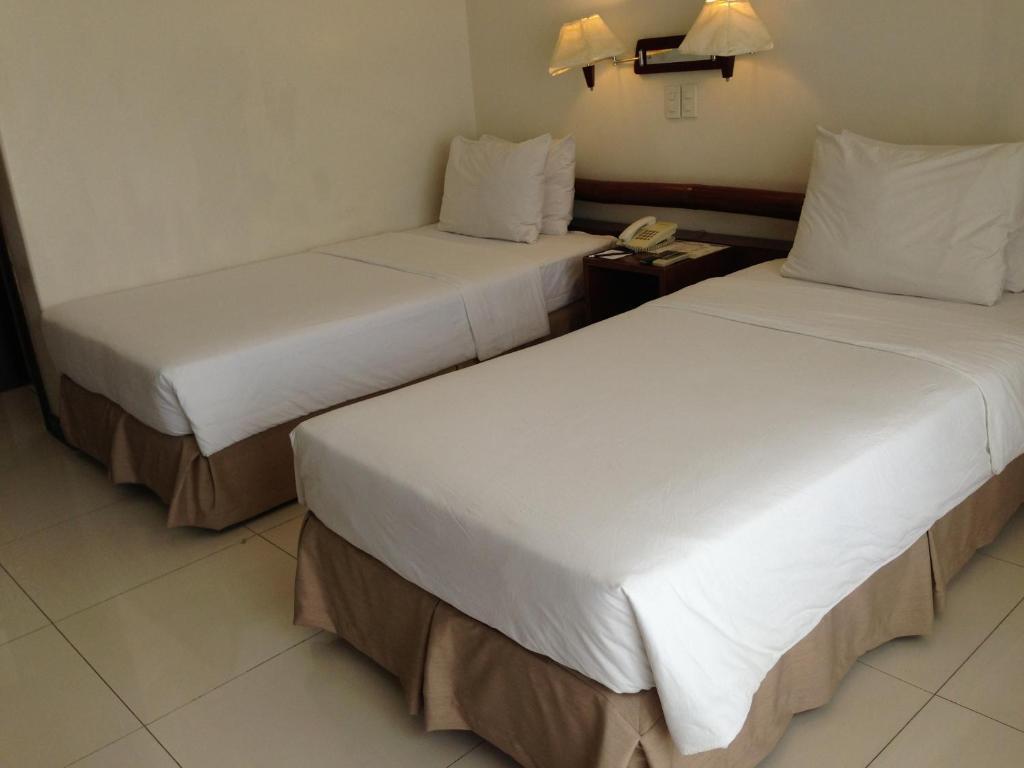 Soledad Suites Panglao Exterior foto